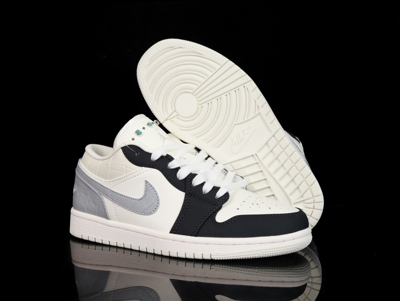 Air Jordan 1 Retro High/Low Premium Quality Sneakers - IO2242-101