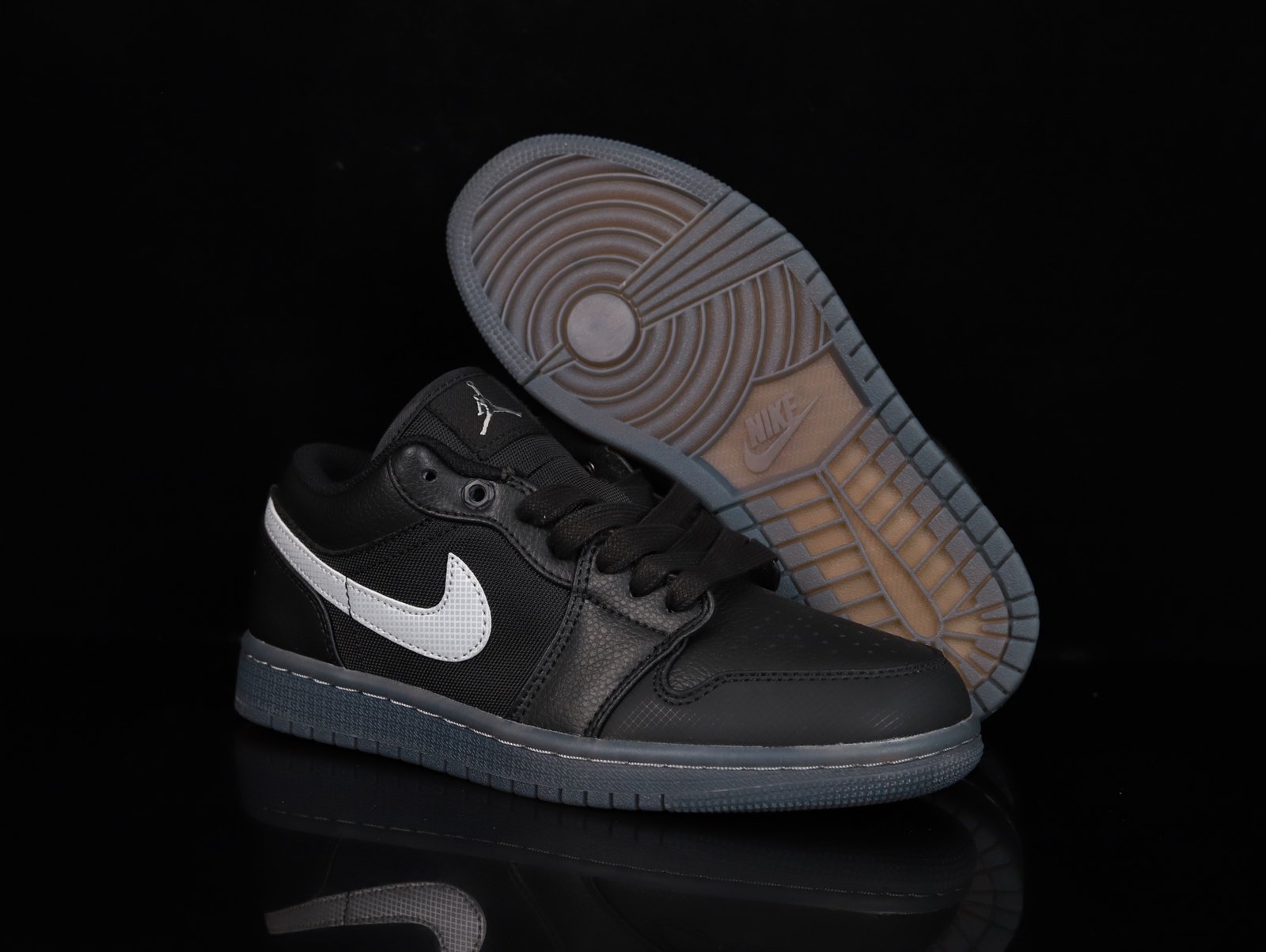 Jordan 1 Retro Low '85 Metallic Black Premium Batch - HV5968-001