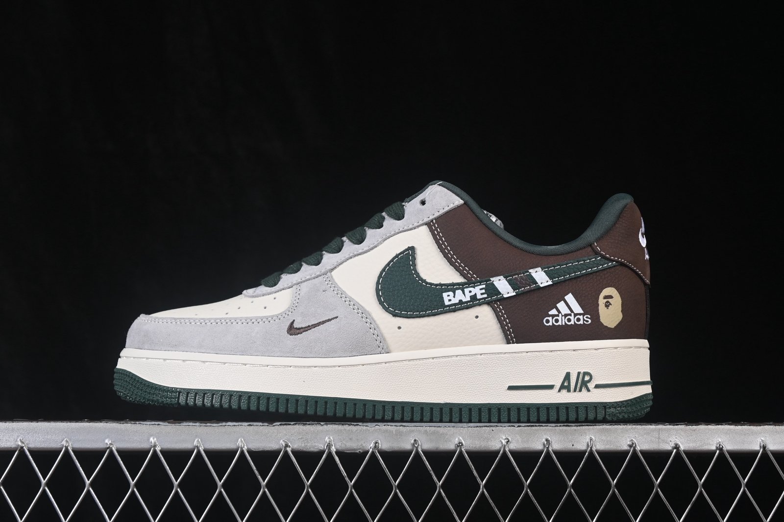 Nike Air Force 1 '07 Low Collaboration - Black/White Casual Sneakers DW8806-012