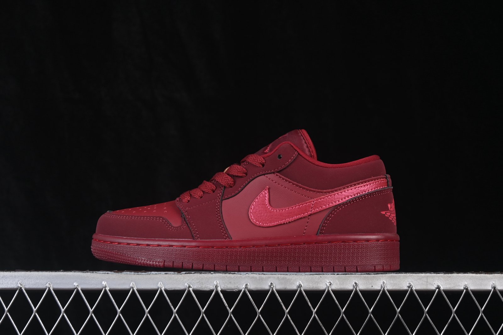 Air Jordan 1 Low 'Gum Wine Red' IB7012-600 Retro Lifestyle Basketball Shoes