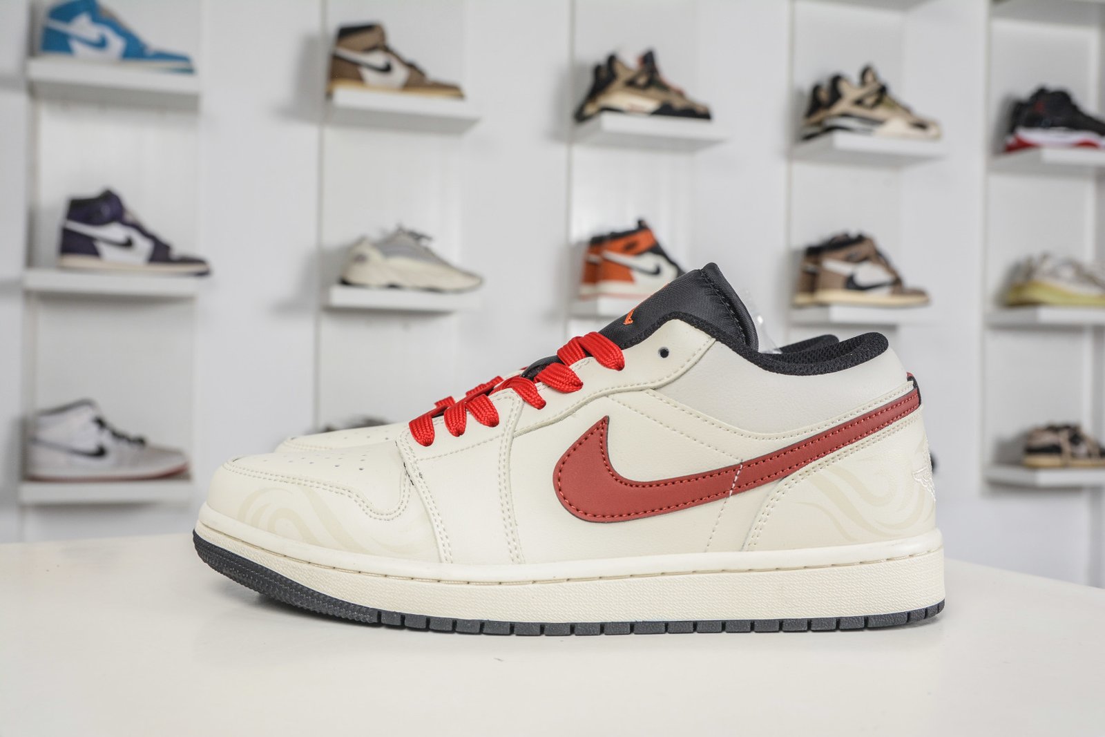 Air Jordan 1 Low 'White Red' Classic Retro Lifestyle Sneakers - 553558-081