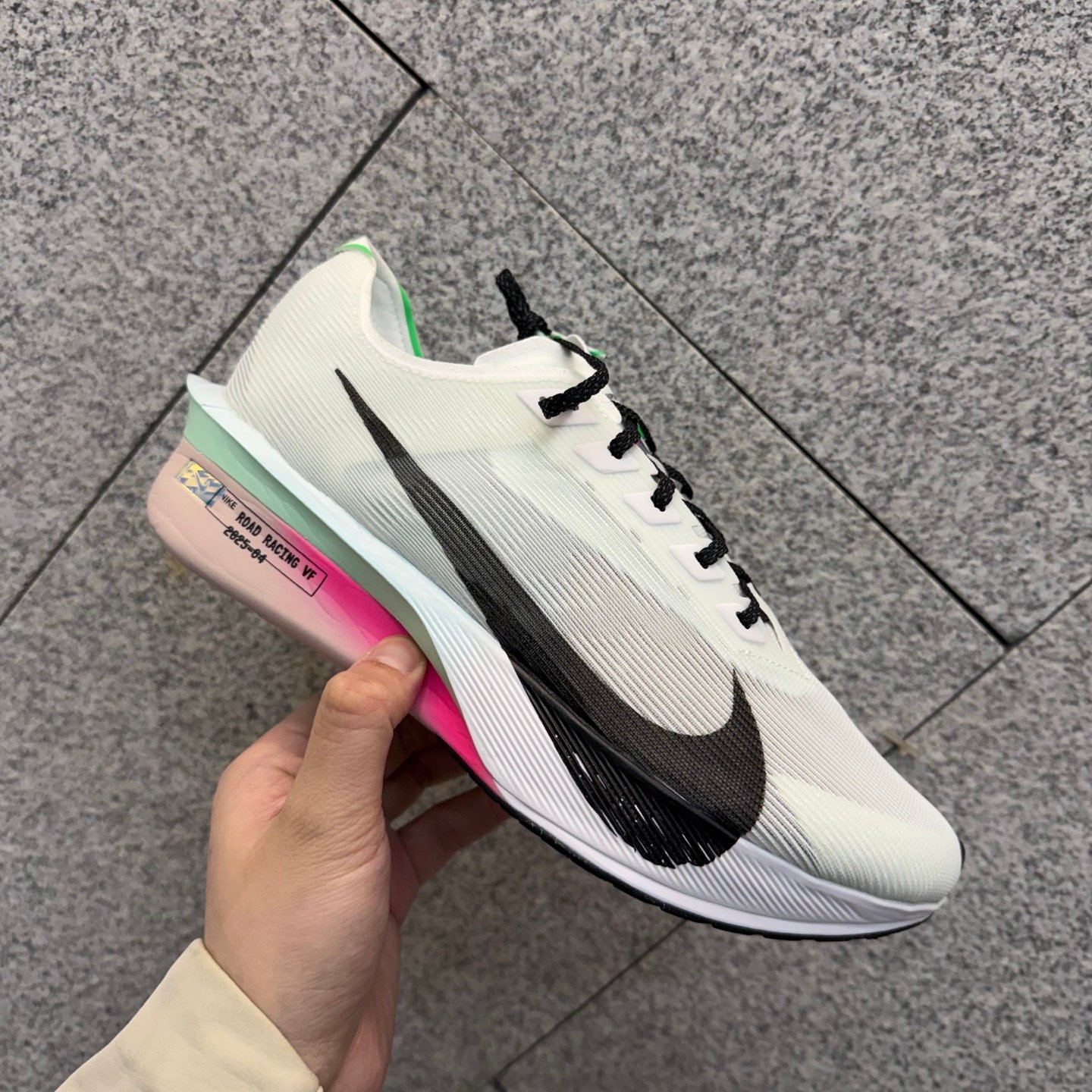 Nike Vaporfly 4 ZoomX Carbon Plate Running Shoes White Black Pink HF6414-101