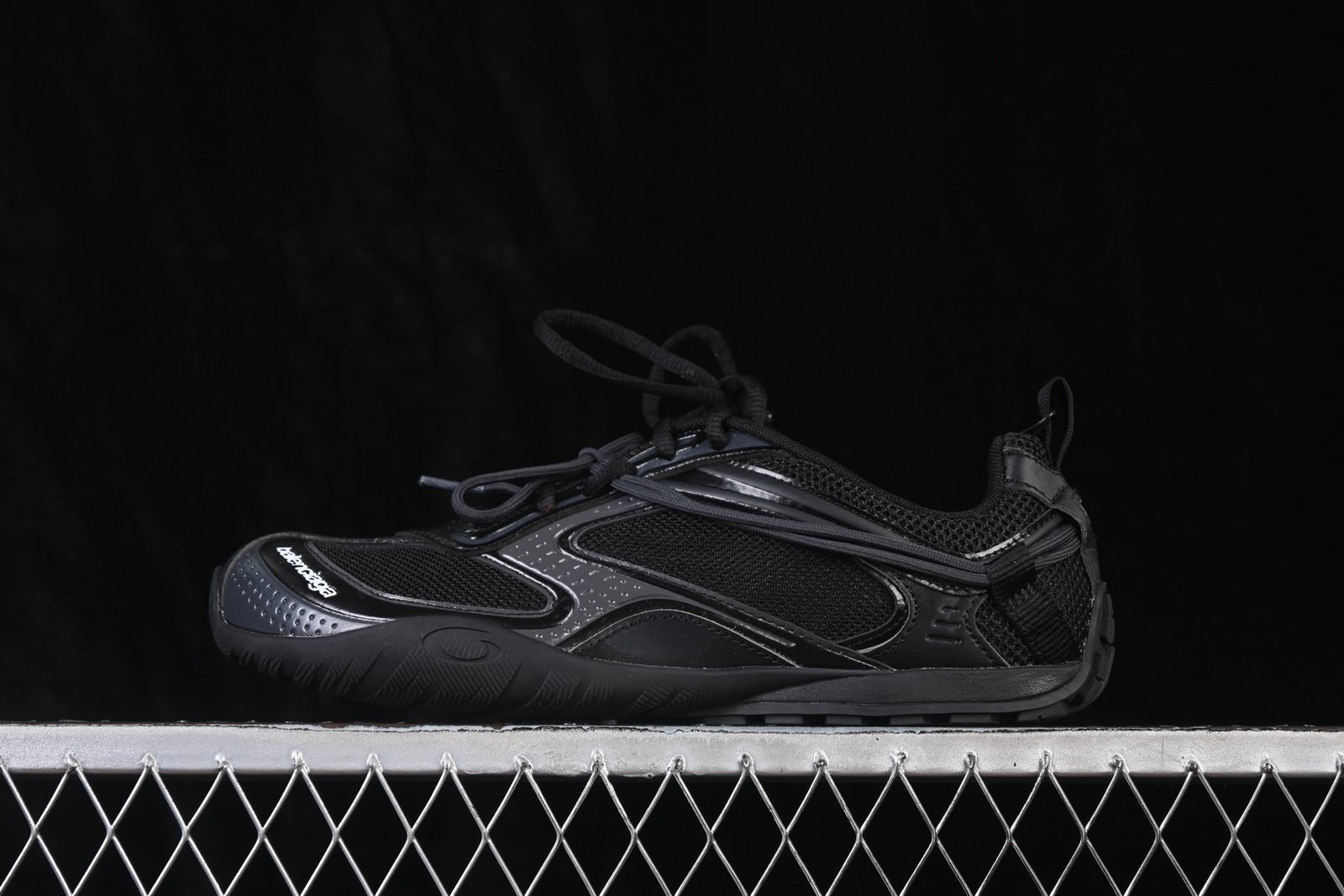 Balenciaga Radar Sneaker - Round Toe Lace-up Casual Lifestyle Shoes - WSTE01011