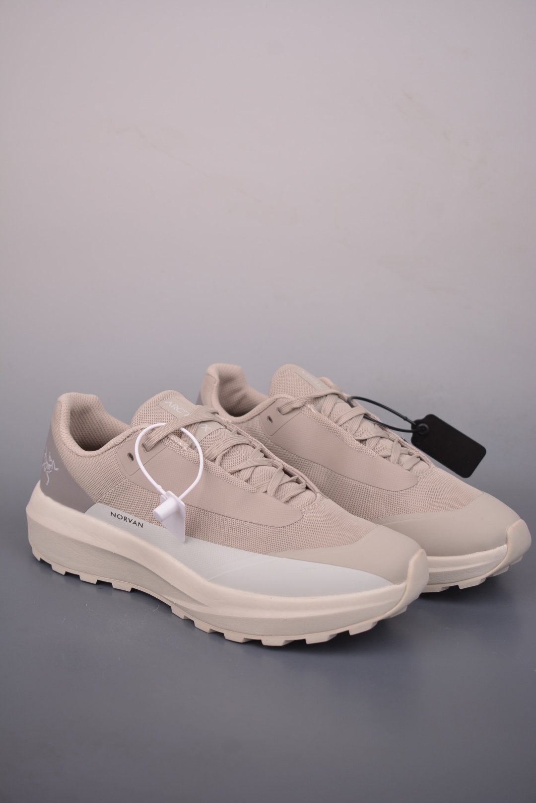 Arc'teryx Norvan LD 4 M GORE-TEX Men's Trail Running Shoes - Vibram Megagrip Breathable Hiking Sneakers