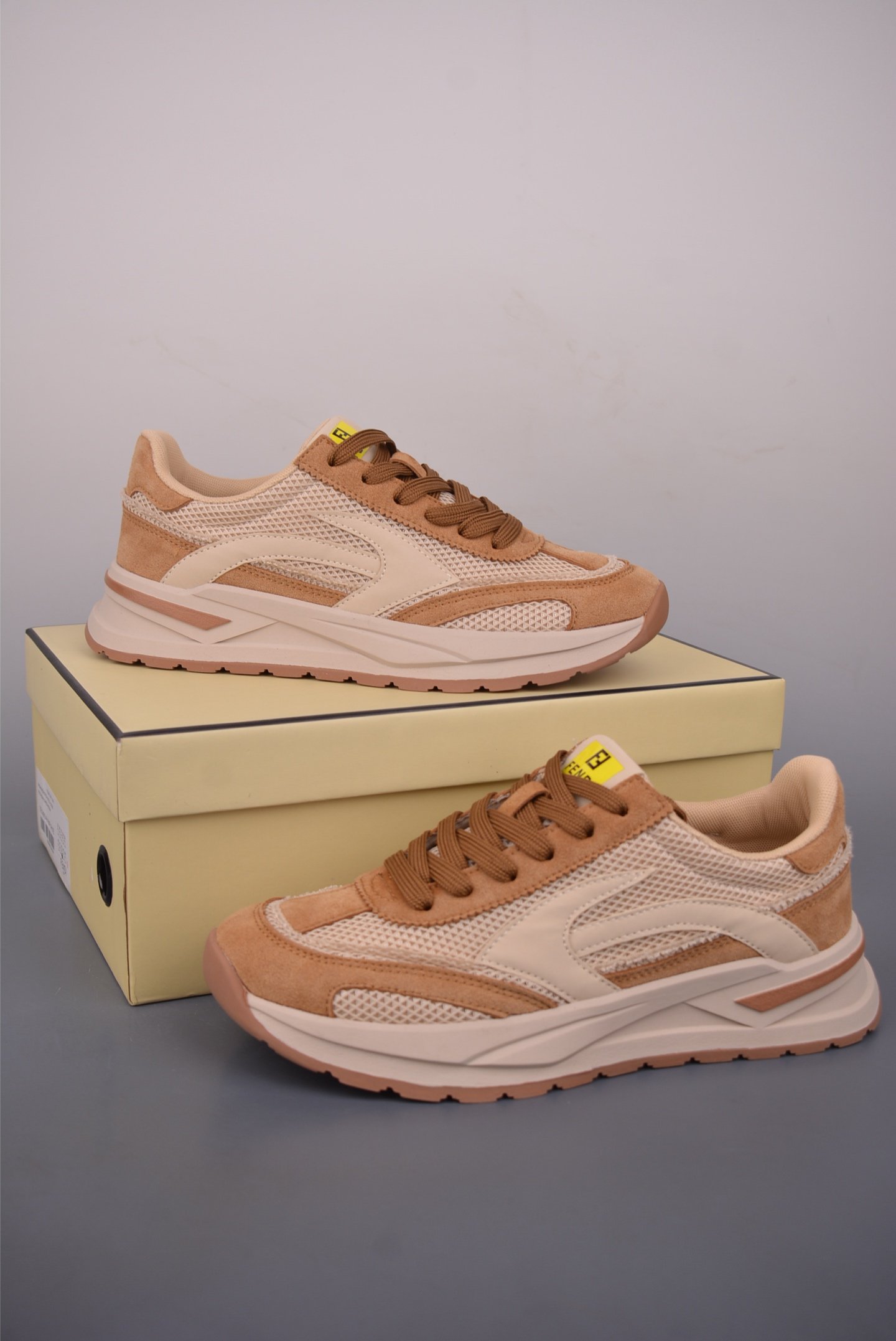 Fendi 23SS Men's Fashion Low Top Slip-on Leather Sneakers 7E14932731