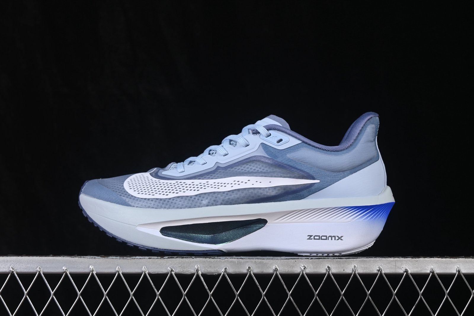 Nike Zoom Fly 6 Lightweight Responsive Running Shoes with Carbon Fiber Plate - FN8455-401