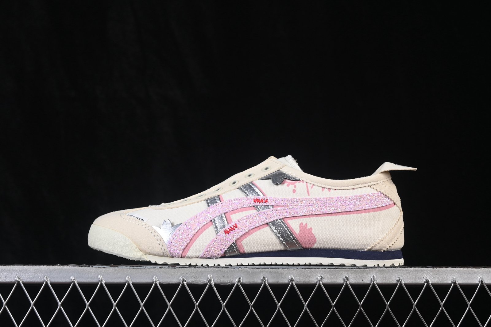 Onitsuka Tiger Mexico 66 Slip-On Low-top Casual Sneakers 1183A360-205