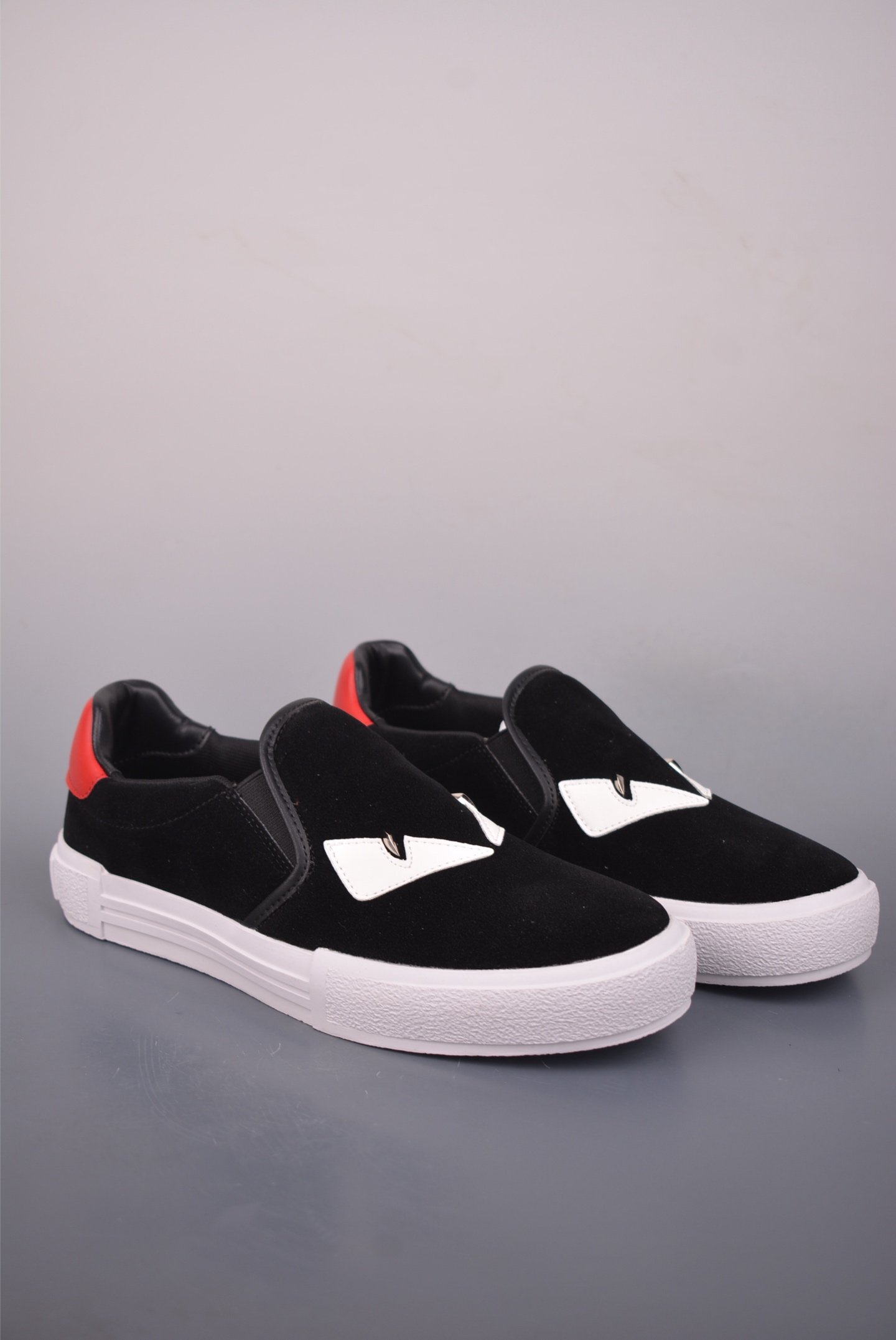 Fendi 23SS Men's Soft Leather Low-Top Slip-On Casual Fashion Sneakers - 7E11523633