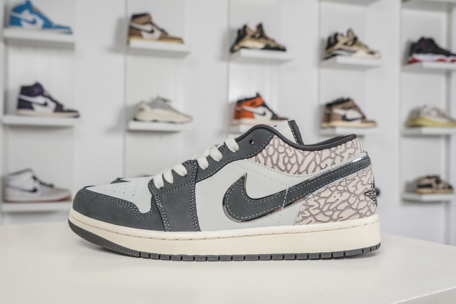Air Jordan 1 Low 'Elephant Print' Retro Premium Leather Board Shoes - IU2268 100