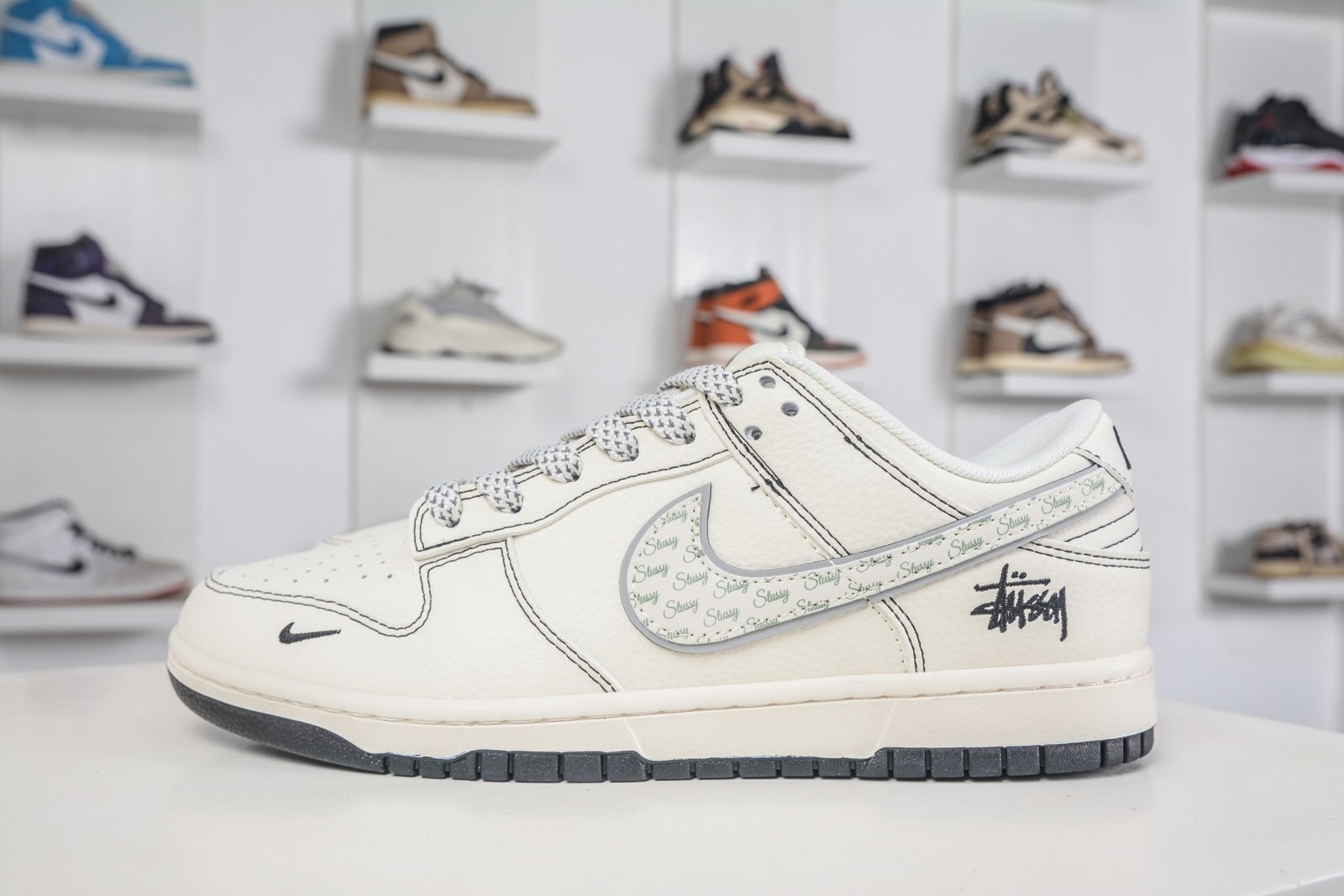 Nike SB Dunk Low x Stussy Collaboration - Silver Grey Black Beige - HH7518 097