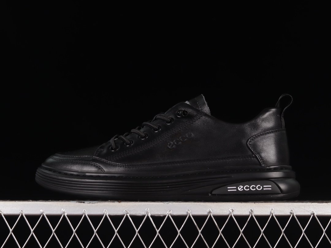 ECCO Soft Series Men's Premium Leather Slip-On Casual Sneakers 79528601001