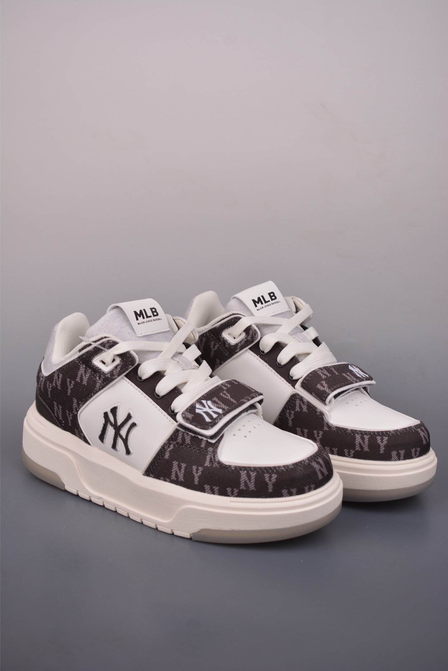 MLB Chunky Liner Denim Monogram BL NY Yankees Unisex Platform Sneakers - 3ASXMDM6N818