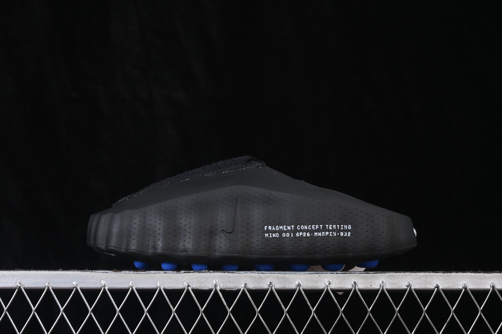 Nike Mind 001 Neuroscience Plantar Massage Slippers - IQ8502-001