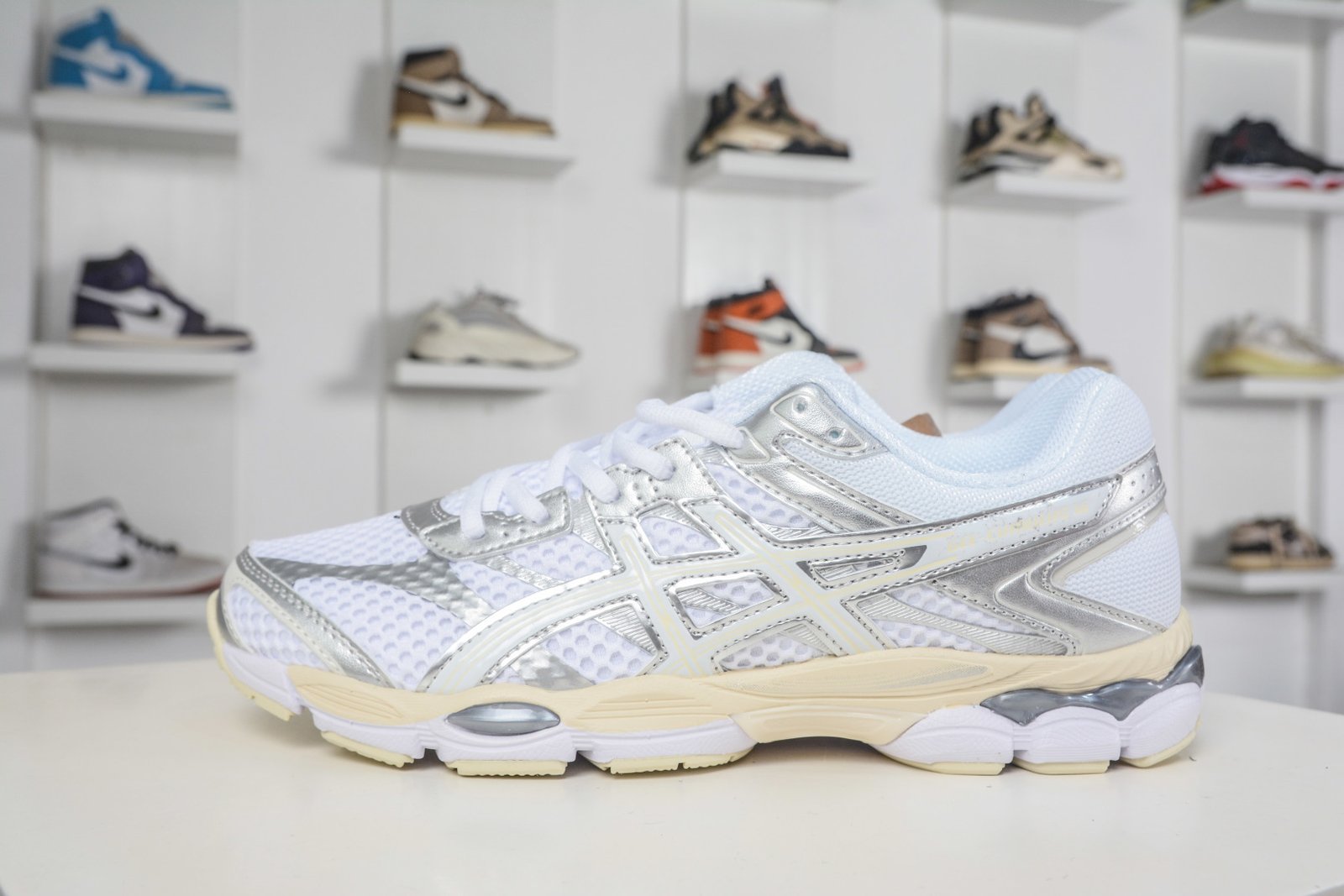 Asics Gel-Cumulus 16 Retro Mesh Breathable Cushioning Running Shoes 1203A733 102