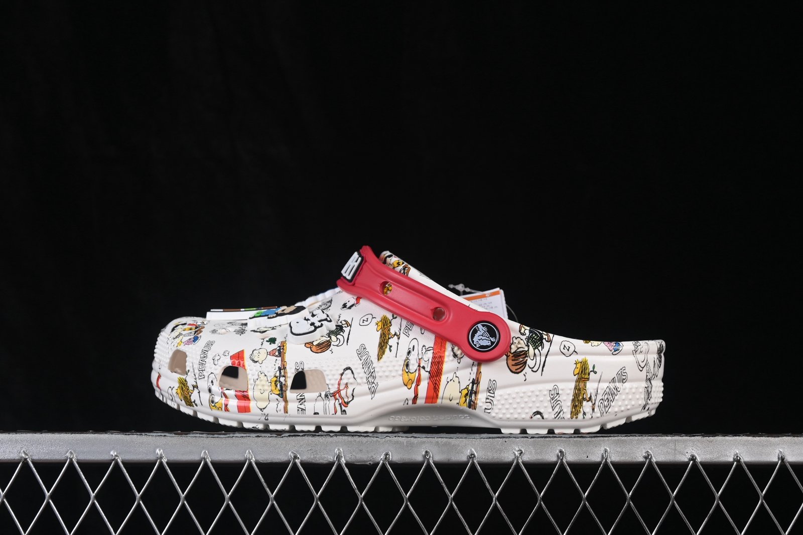 Peanuts x Crocs Classic Clog Snoopy Edition - White/Multicolor EVA Casual Sandals