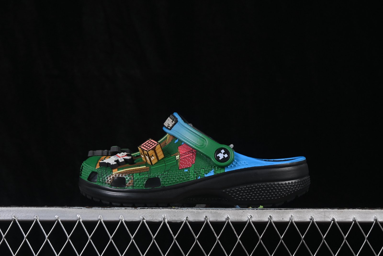 Minecraft x Crocs Classic Clog - Limited Edition Green/Blue Pixel EVA Clogs
